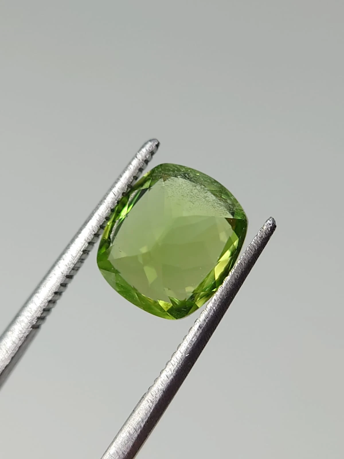 2.91ct Natural Peridot Cushion Cut Loose Gemstone From Pakistan — view 3